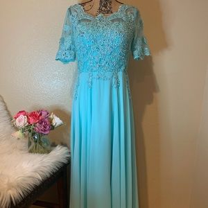 🌟❤️ beautiful dress and very very elegant🌟❤️